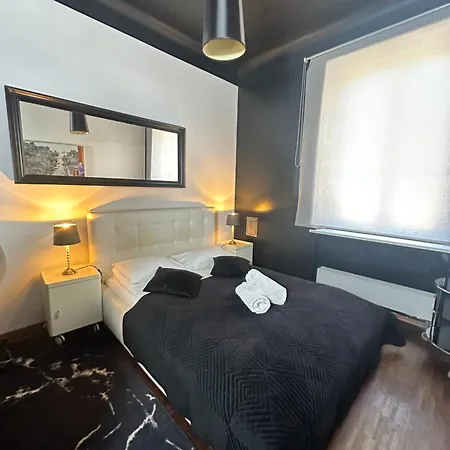Chmielna Guest house *