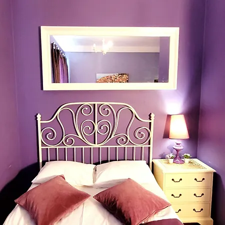 Chmielna Guest house